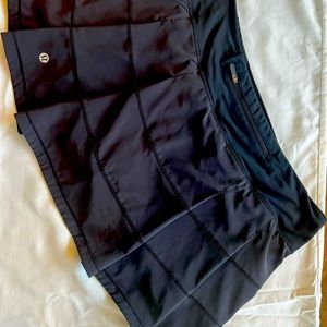 Lululemon Mid Rise Tennis Shirt Size 10